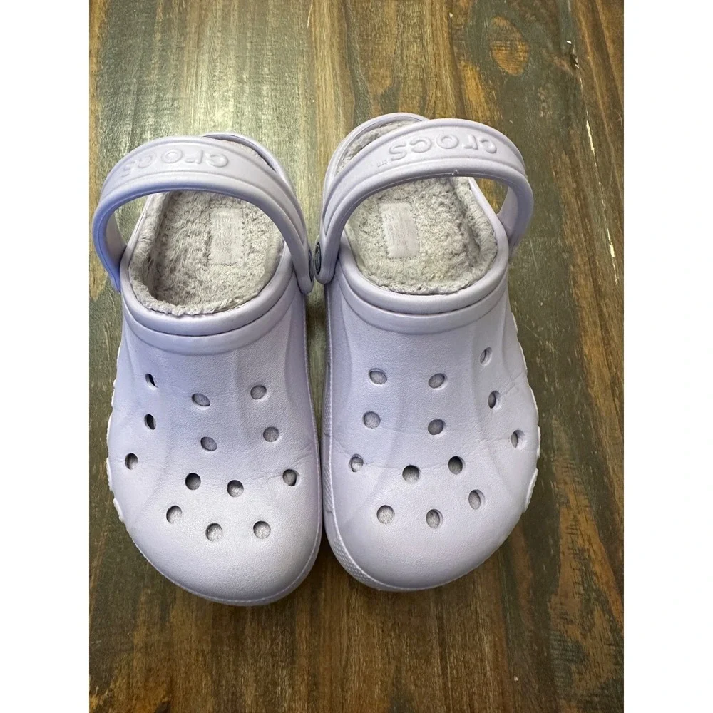 Crocs Classic Lined Clogs Lavender Light Purple Fuzzy Warm Woman's 6 Men‎ 4